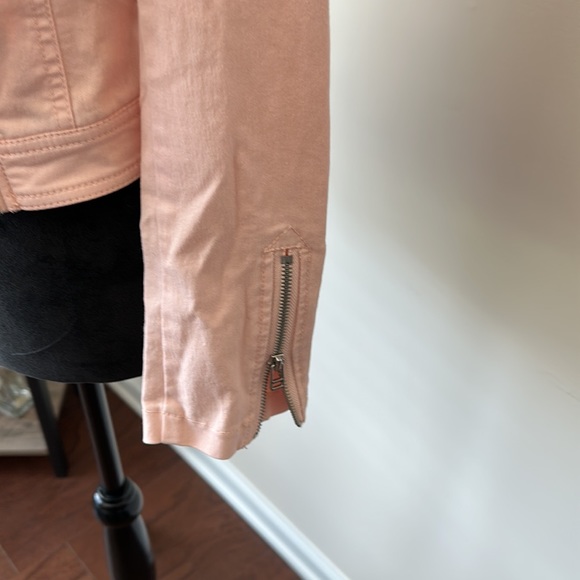 H & M Divided Light Pink Denim-like Jacket Size S - Picture 3 of 10